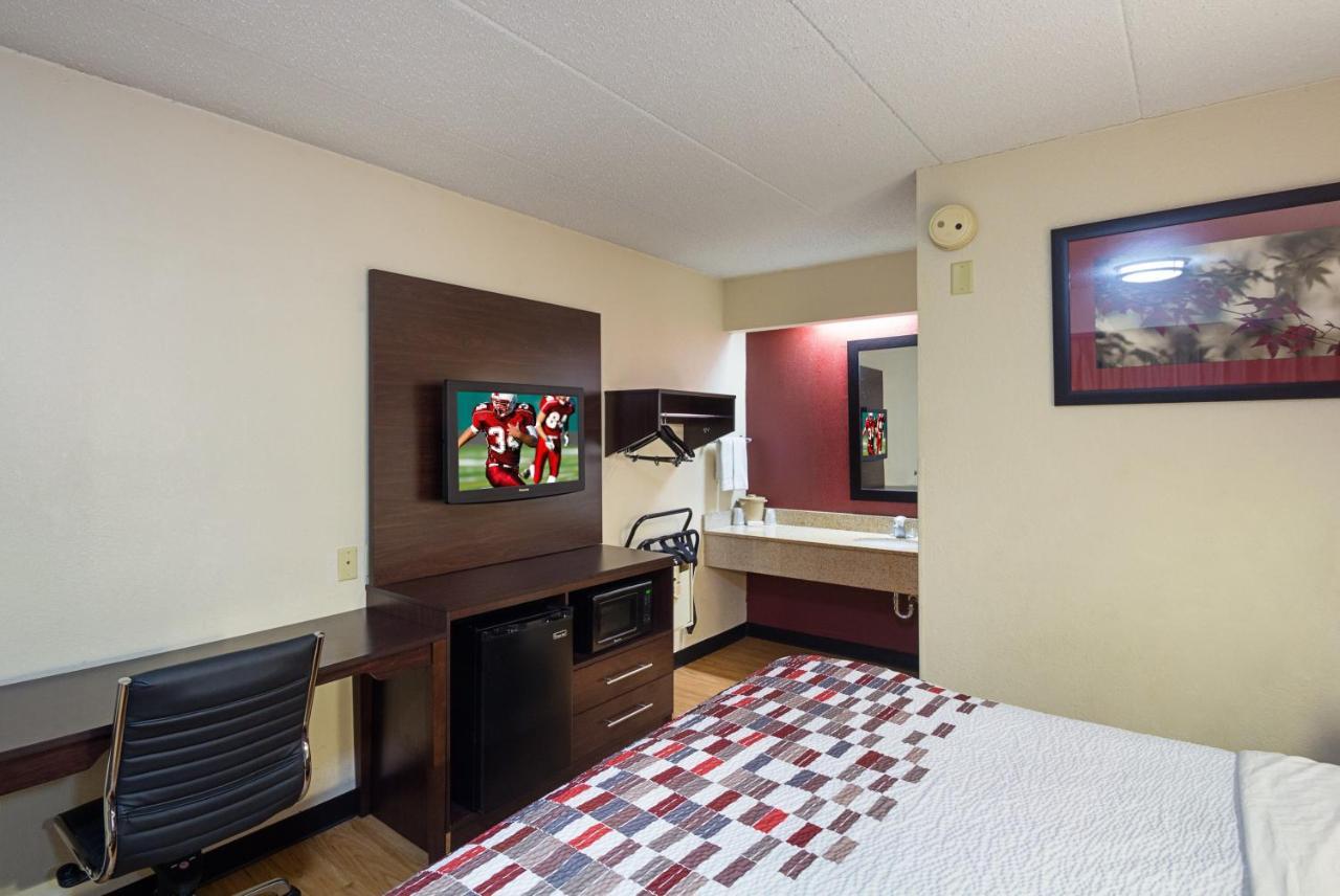 Red Roof Inn Cincinnati East - Beechmont Cherry Grove Zewnętrze zdjęcie