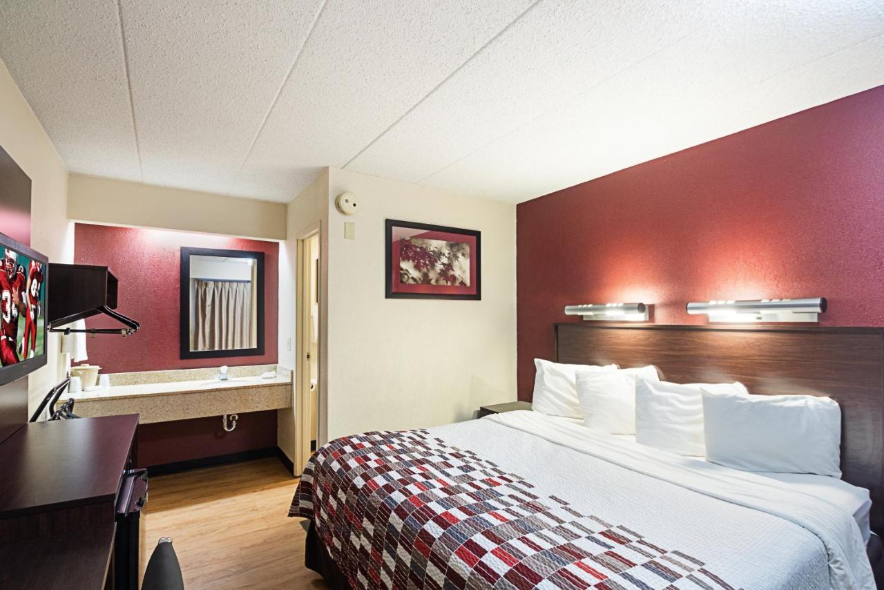 Red Roof Inn Cincinnati East - Beechmont Cherry Grove Zewnętrze zdjęcie