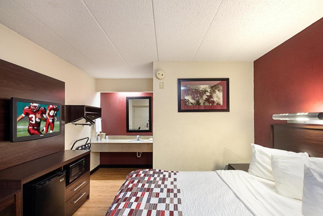 Red Roof Inn Cincinnati East - Beechmont Cherry Grove Zewnętrze zdjęcie