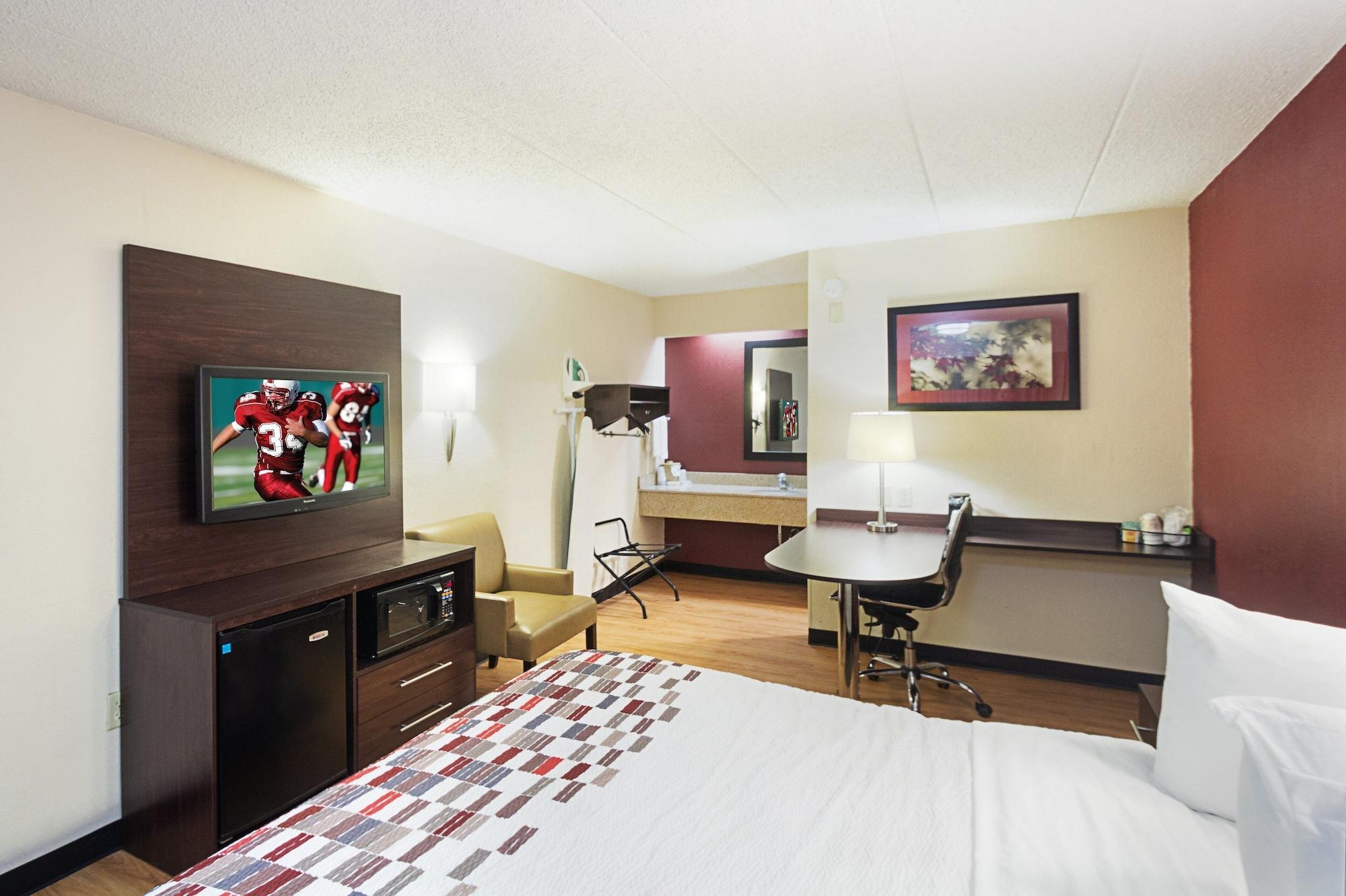Red Roof Inn Cincinnati East - Beechmont Cherry Grove Zewnętrze zdjęcie
