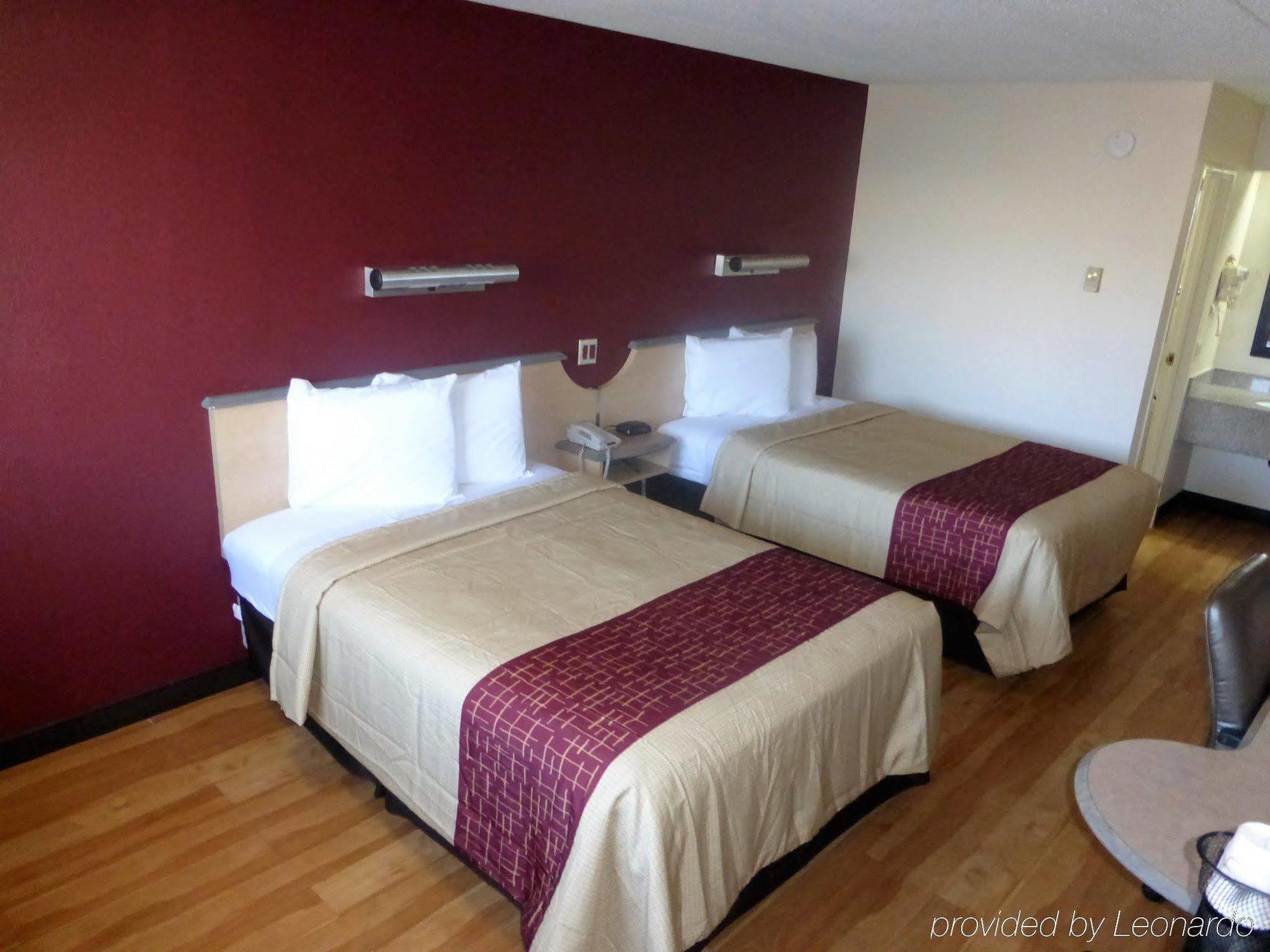 Red Roof Inn Cincinnati East - Beechmont Cherry Grove Zewnętrze zdjęcie